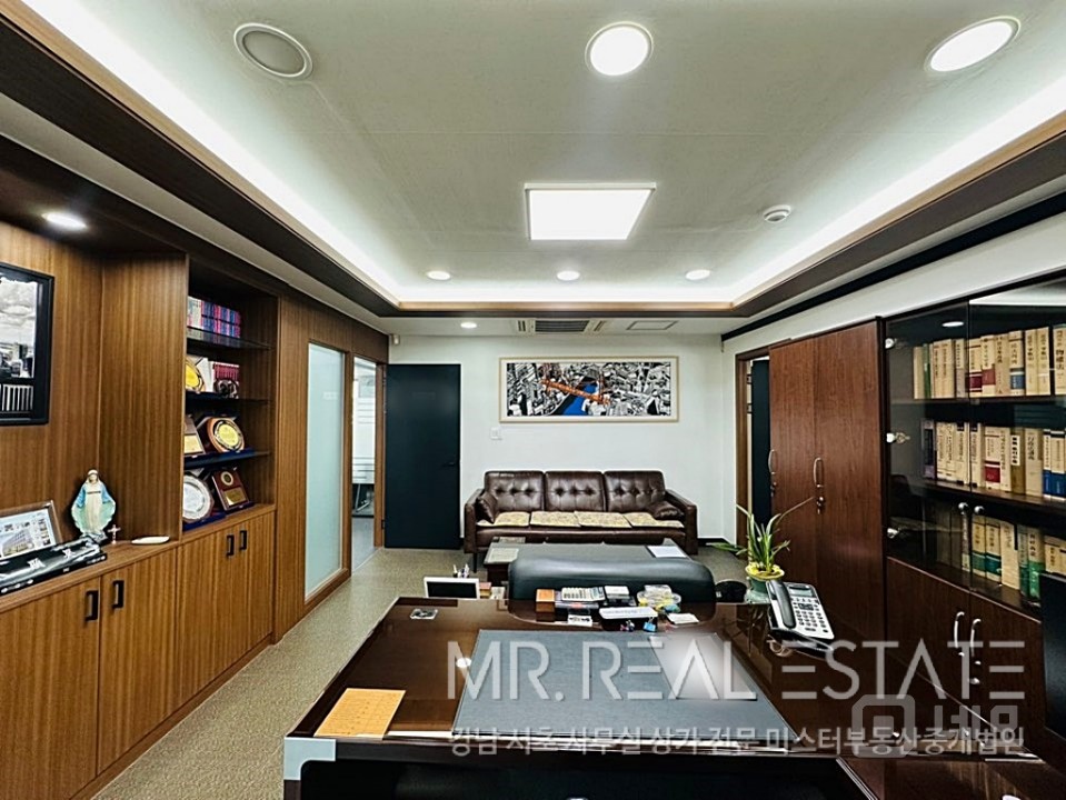 ★세무.변호사.강추★대법원바로옆.서초역1분.지정식주차.가성비ACE 매물의 12번째 사진