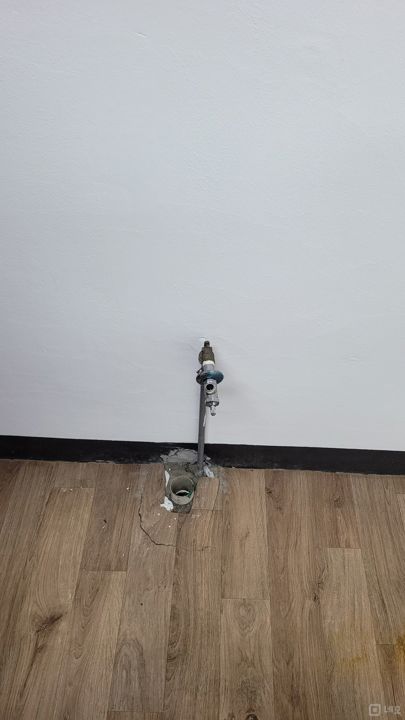 암사역 3분 역세권 깔끔한 2층 사무실 매물의 3번째 사진