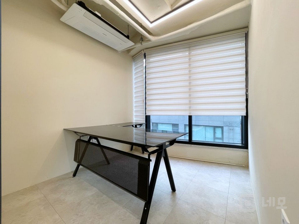 언주역 인근 초역세권 룸3개 및 발코니있는 사무실  매물의 4번째 사진