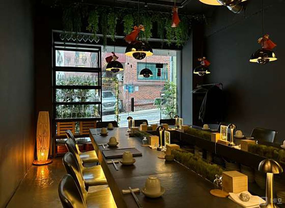 신사동 위치조건 훌륭한 BAR 매물의 2번째 사진