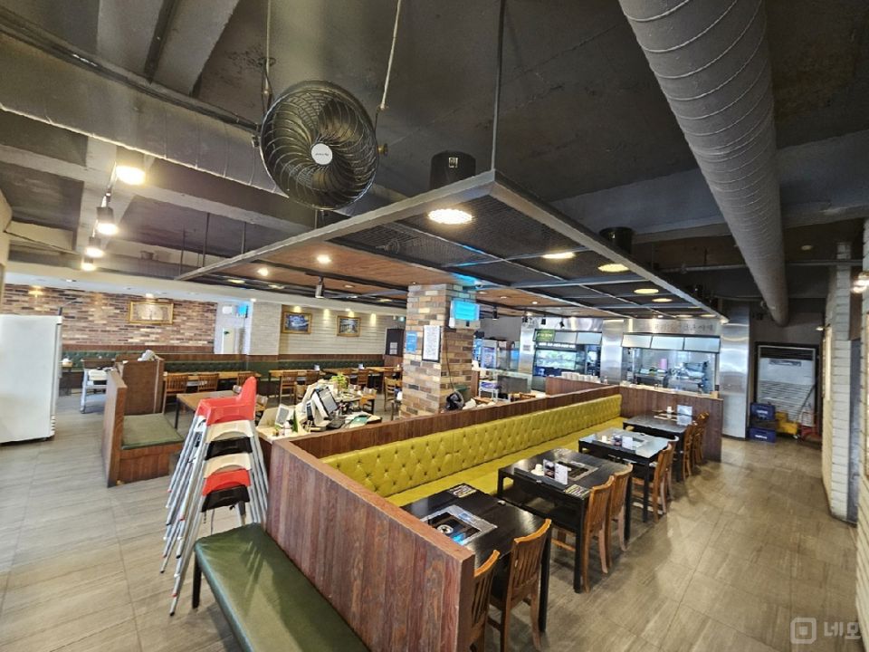 인테리어 완비된 매출이 안정적인 대형 평수 암사동 상가 매물의 7번째 사진