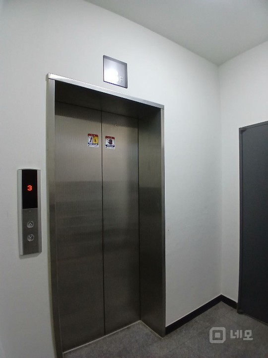 신림역 역세권 대로변 위치 내외관 깔끔한 무권리 가성비 상가사무실  매물의 6번째 사진