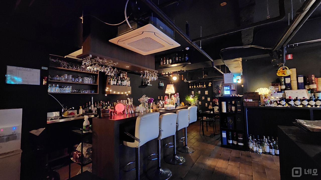 수유역 초역세권, SNS 핫플레이스, 입소문 듣고 찾아오는 바 매물의 1번째 사진