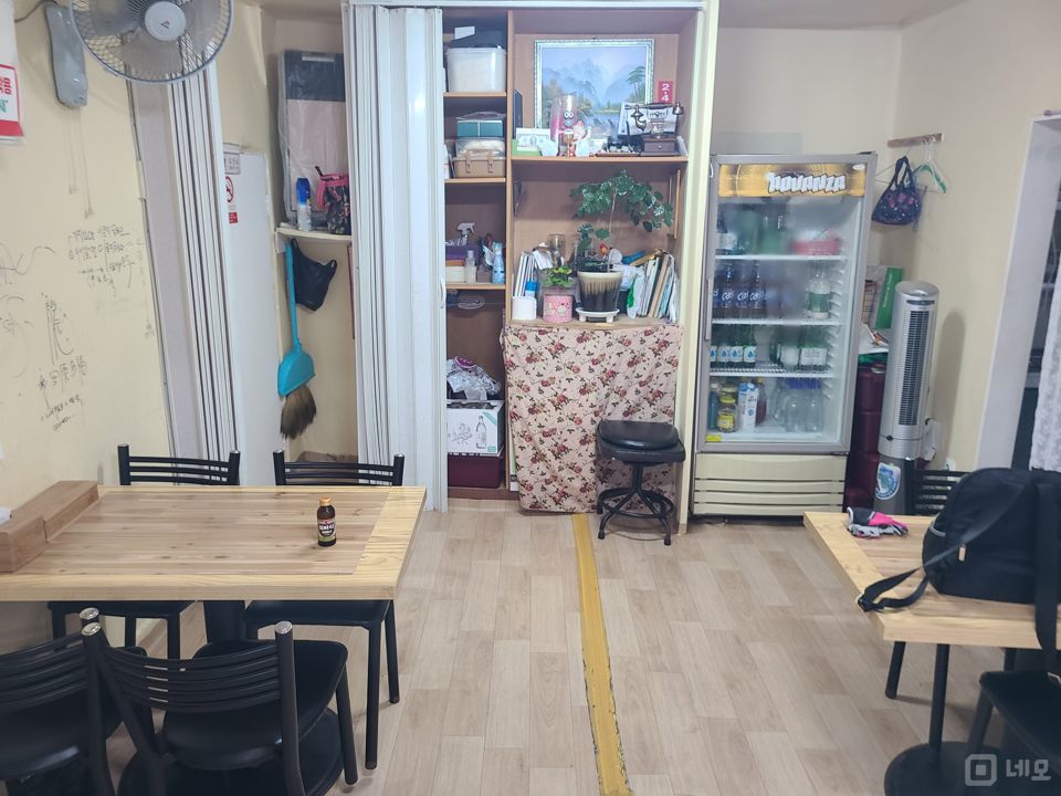 정릉동 복합상권에 위치한 실내포차 매물의 3번째 사진