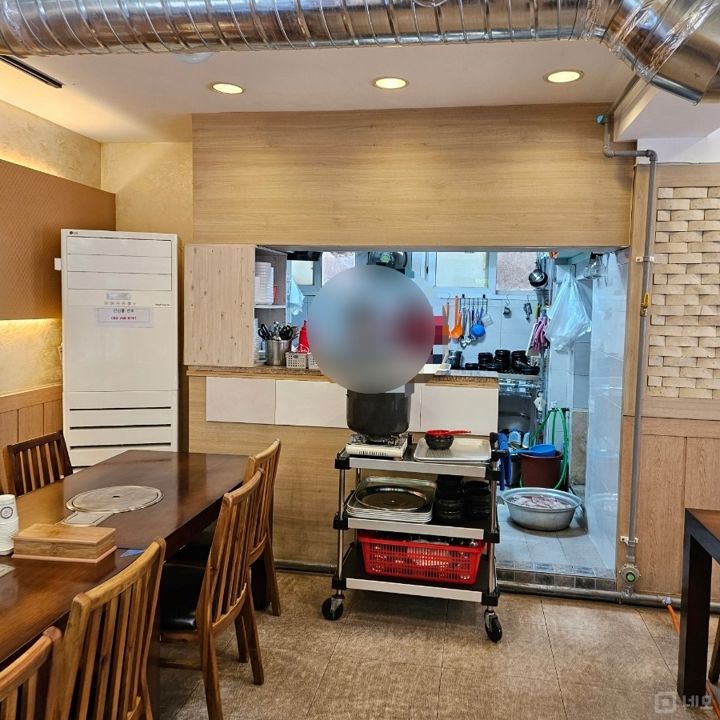 충정로3가 충정로역 역세권, 단골 고객 많은 고깃집 매물의 3번째 사진