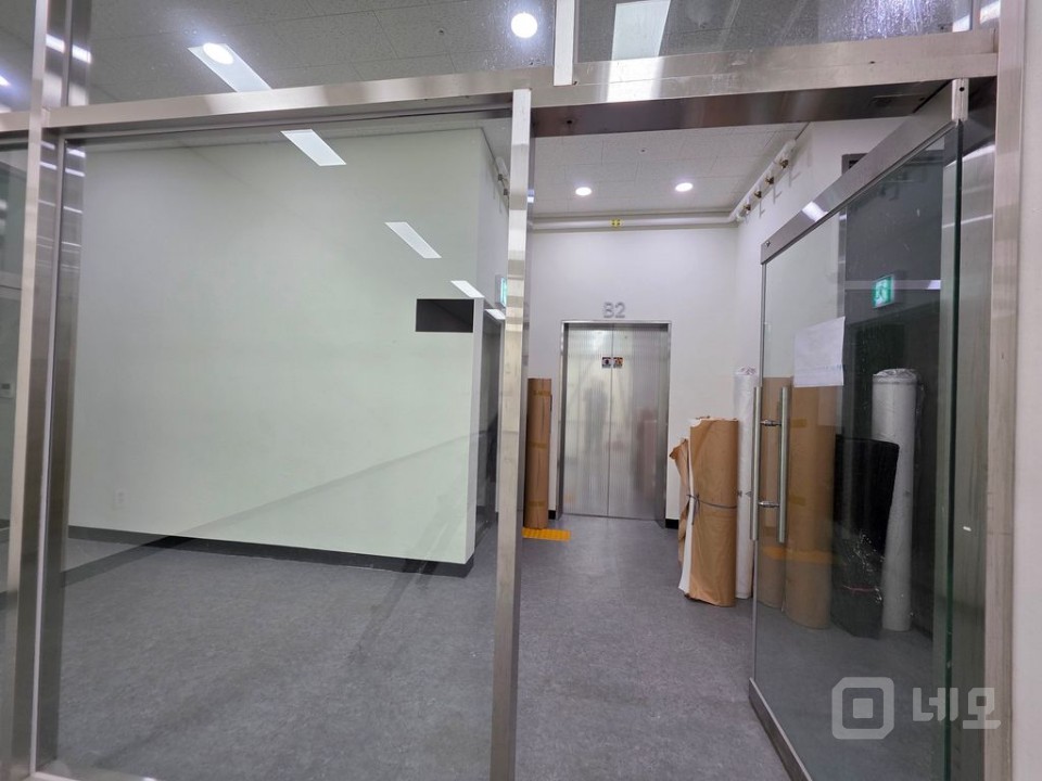 엘리베이터있음 주차가능 층고높음 피혁 및 부자재시장 구제시장 매물의 3번째 사진
