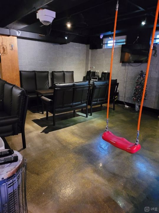 유동 인구 많은, 용산동2가 해방촌 상권 지하1층 상가 매물의 10번째 사진