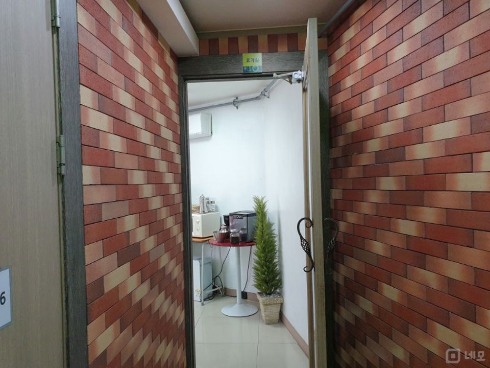 암사동 그대로 운영 가능한 독서실 매물의 8번째 사진