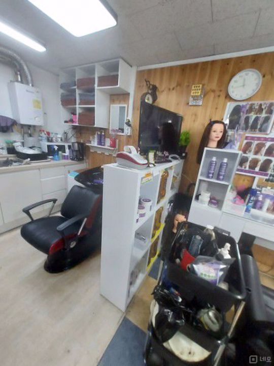 금촌동 버스 정류장 바로 앞 주목도 높은 미용실 매물의 3번째 사진