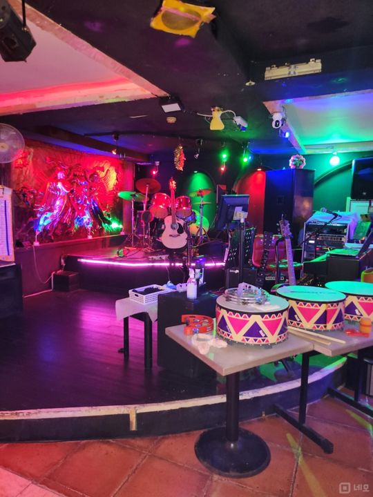 휘경동 회기역 역세권, 20년 영업, 단골고객 많은 노래주점 매물의 1번째 사진