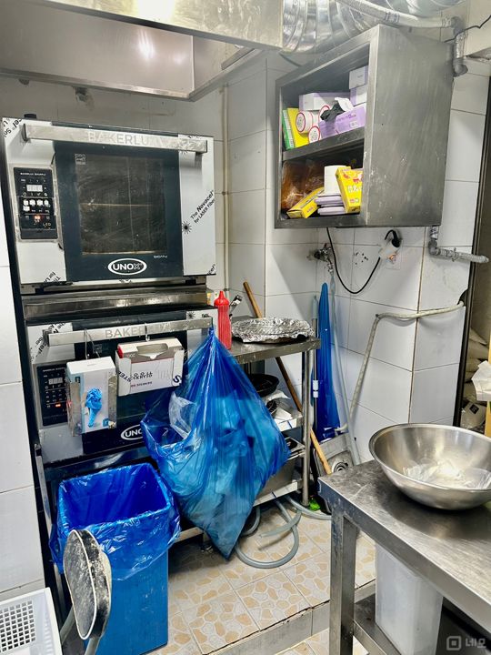 시흥동 주택가 상권 위치, 인테리어 완비된 1층 치킨전문점 매물의 8번째 사진
