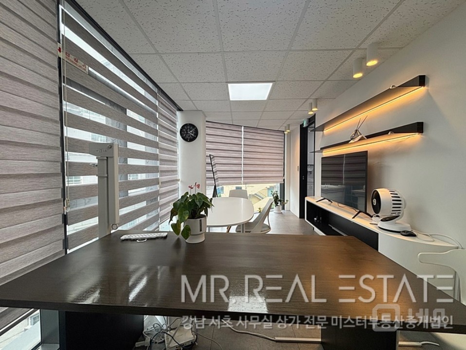 실사진 선릉역인근 학원라인 주차10대 통사옥 S급인테리어 매물의 13번째 사진