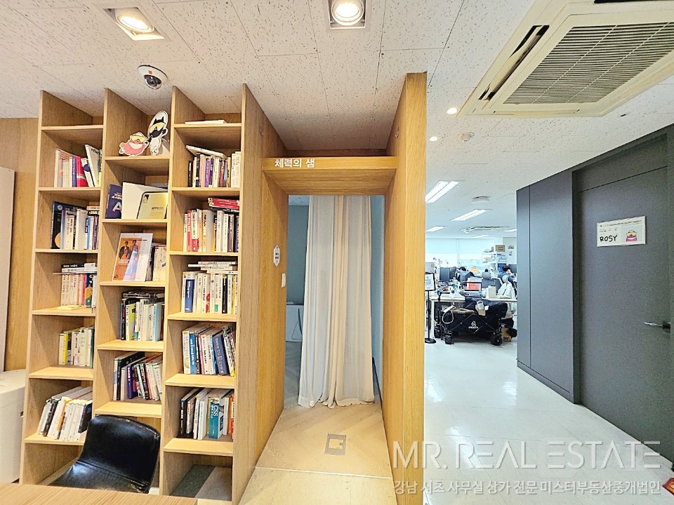 역삼역5분.룸7.뷰대박.아이티업체강추.인테리어ACE.가성비甲 매물의 6번째 사진