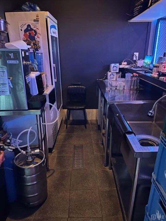 심곡동 부천 로데오 메인 거리 위치, 시설 완비 된 1층 요리주점 매물의 2번째 사진