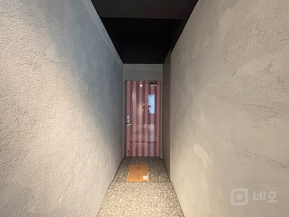 실사진 역삼역4분 풀옵션 엘베 사업자가능 자주식주차 매물의 12번째 사진