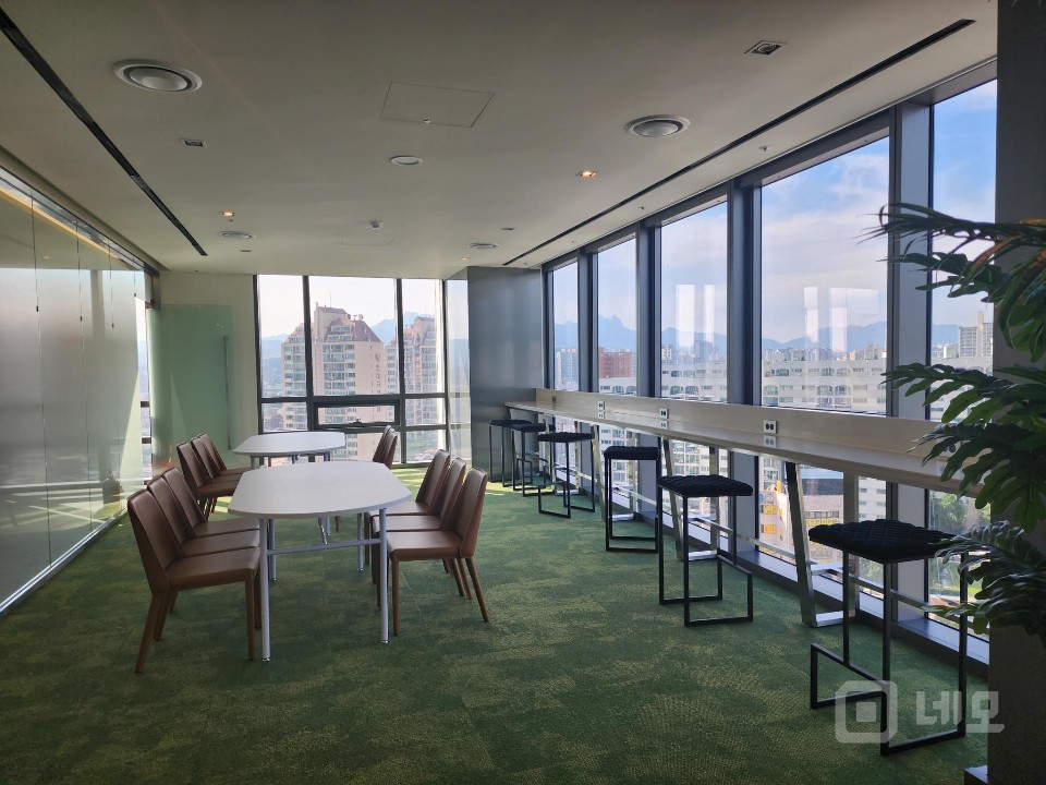 청량리역 바로 앞 역세권 프리미엄 오피스 기둥 없는 반듯한 호실 매물의 5번째 사진