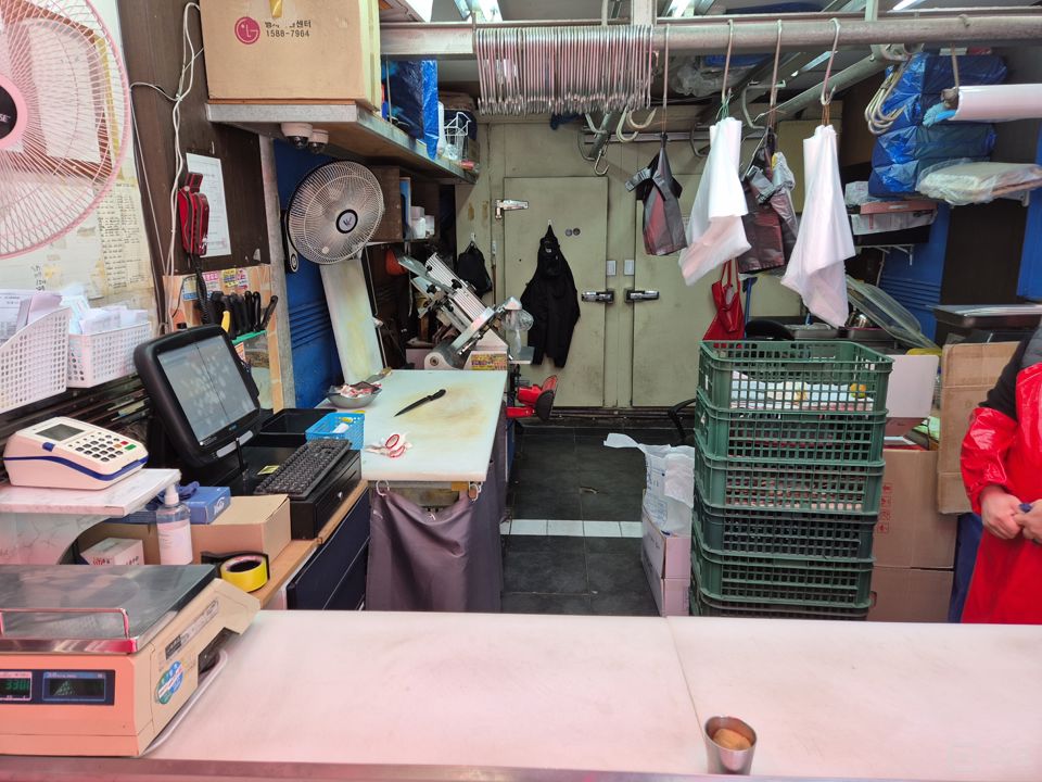 가양동 대로변에 위치한 정육점 매물의 1번째 사진