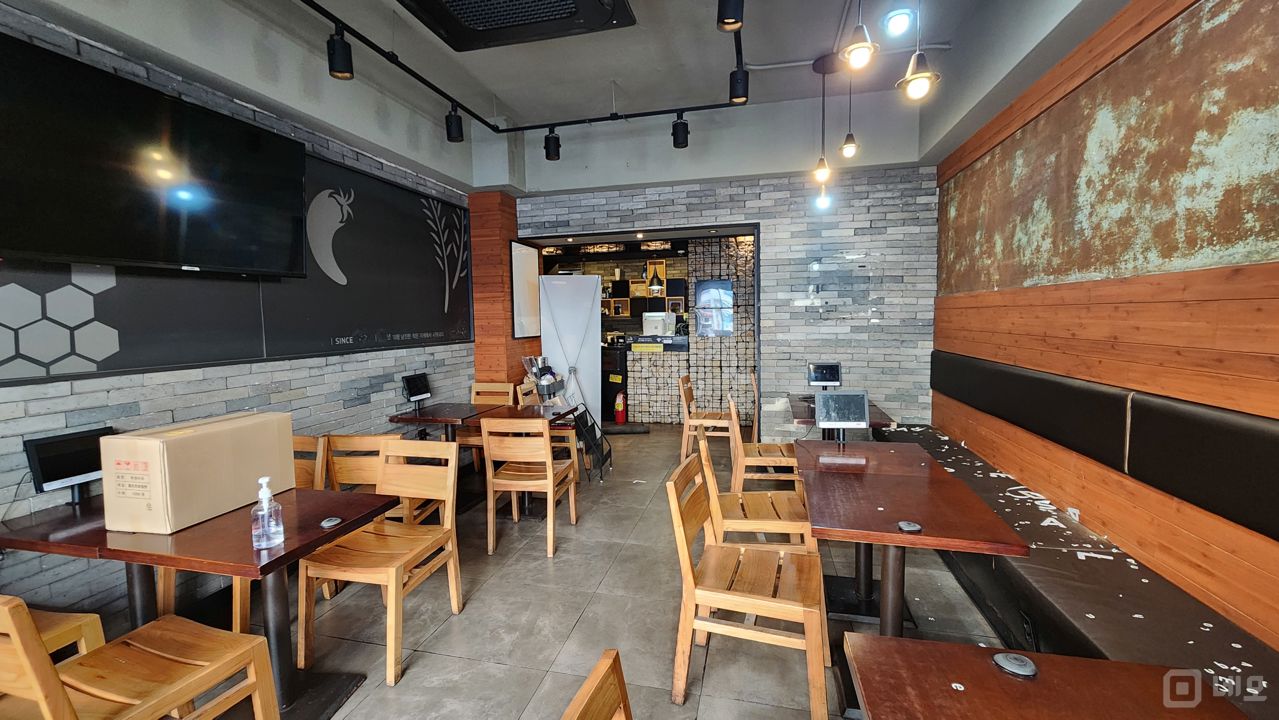 대치동 한티역 역세권, 유동인구 많아 고객 유입 기대되는 공실 매물의 5번째 사진