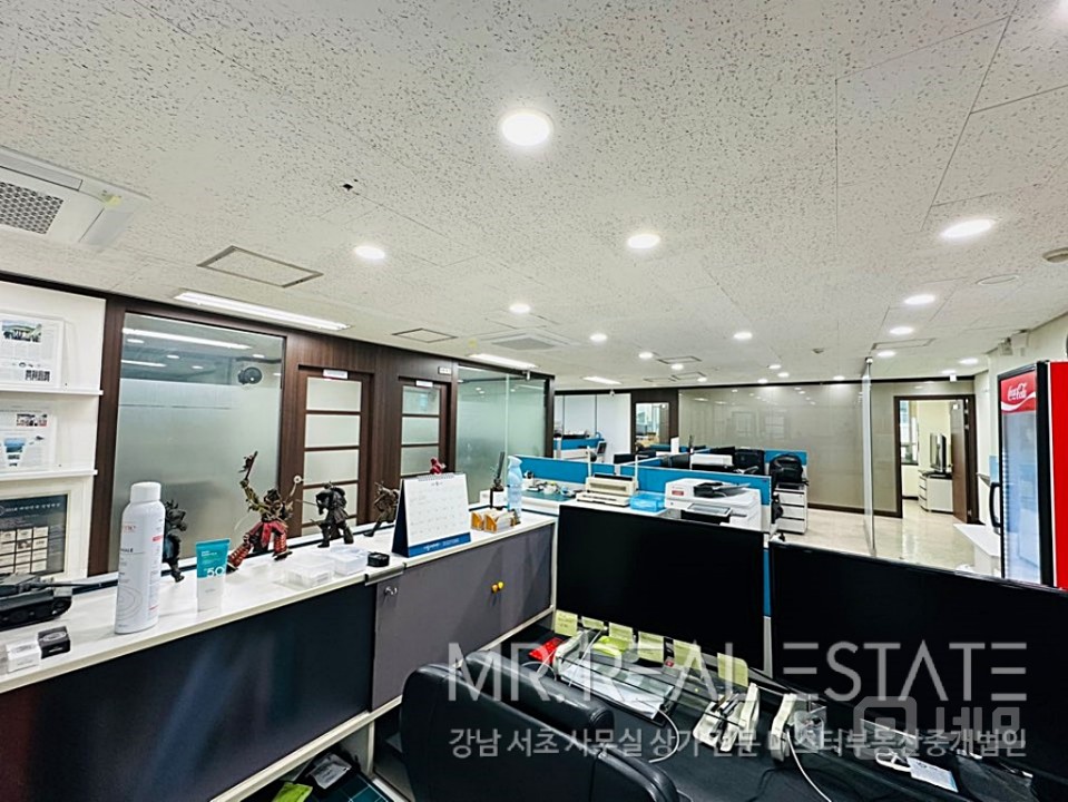 실사진 선릉역 4분 자주식주차 깔끔한사무실 가성비 엘베 매물의 5번째 사진