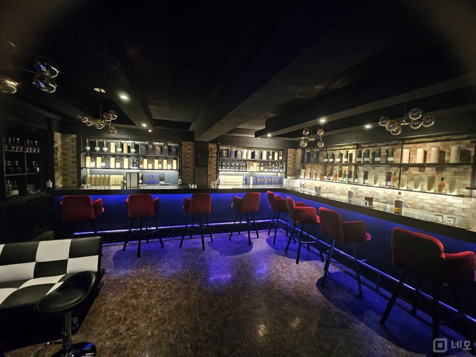 강북구 수유동 성업중인 모던바 임대 매물의 1번째 사진