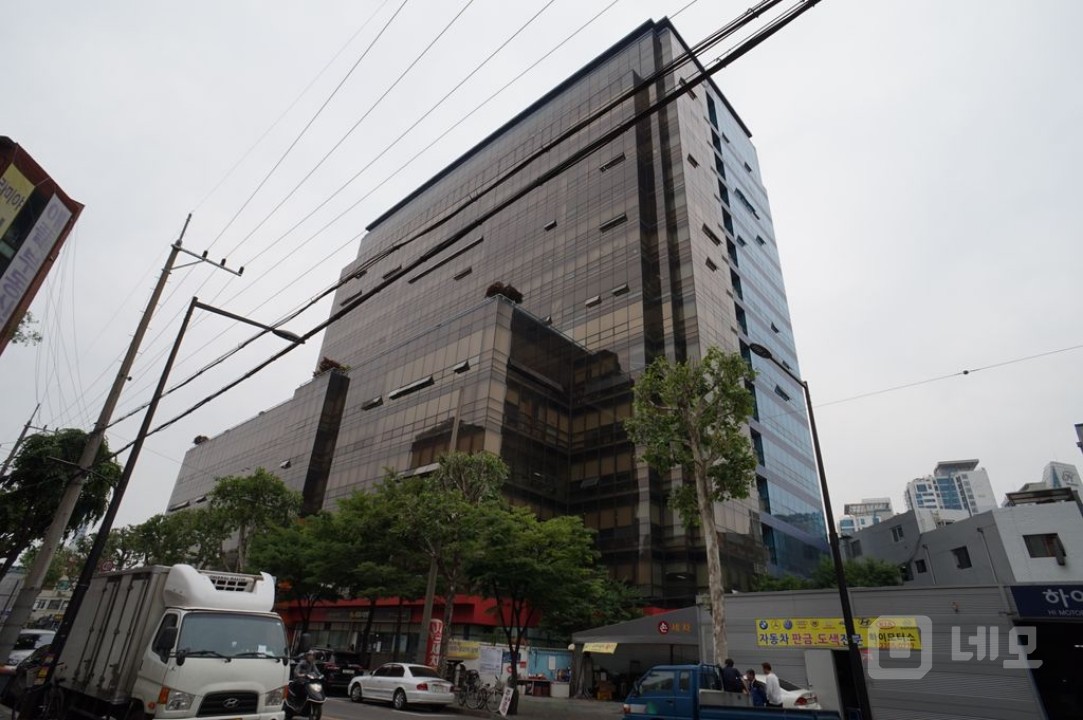 성수동 카페거리 노출형 인텔리어 사무실 매물의 9번째 사진