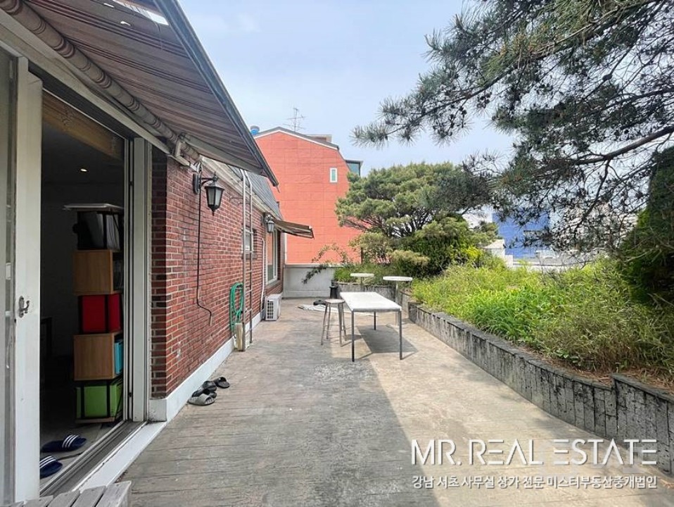 도산공원.단독테라스ACE.주방시설有.층전체.업종협의가능 매물의 10번째 사진