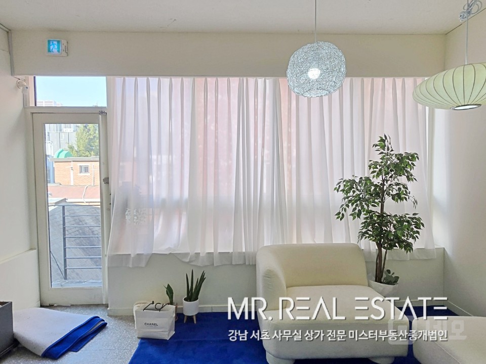 ♥인테리어SS급.자주식무료2대.룸3.무권리.조기계약예상ACE♥ 매물의 1번째 사진