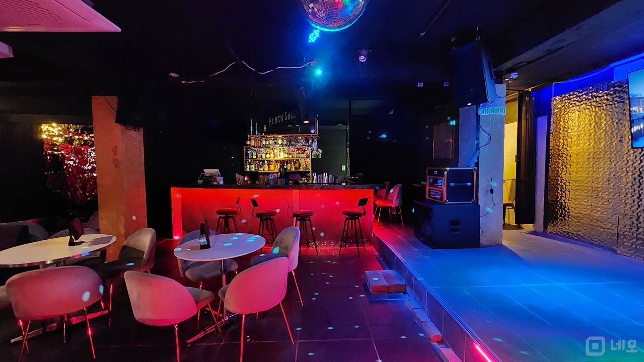 이태원동 이태원역 역세권, 시설, 인테리어 완비된 바 매물의 1번째 사진