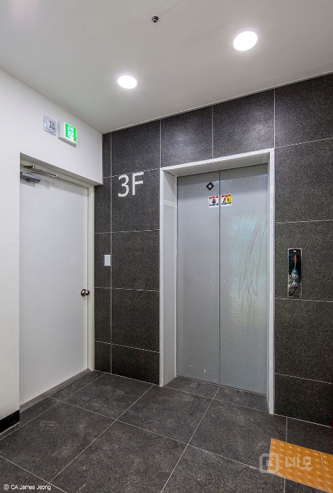 이대역 역세권, 대로변 신축건물 1층 임대 매물의 4번째 사진