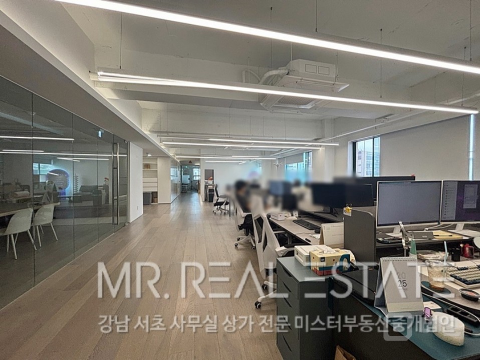 도산공원사거리.대로변.인테리어ACE사무실.발렛가능 매물의 16번째 사진