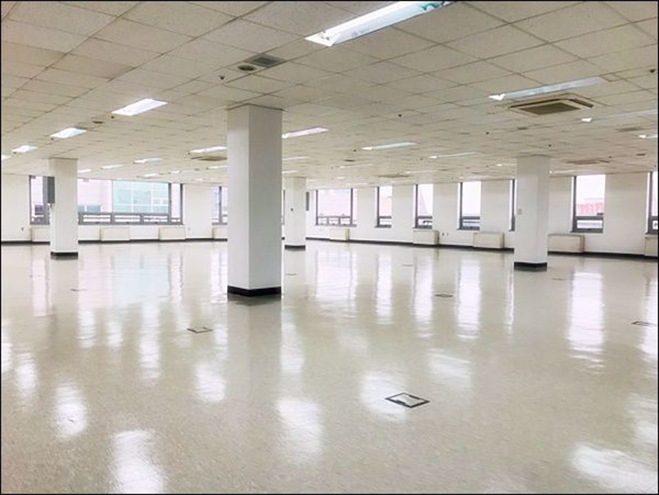 ●학동역 10번 출구 도보 2분 이내 위치! 내부 매우 깨끗합니다 ! 매물의 9번째 사진