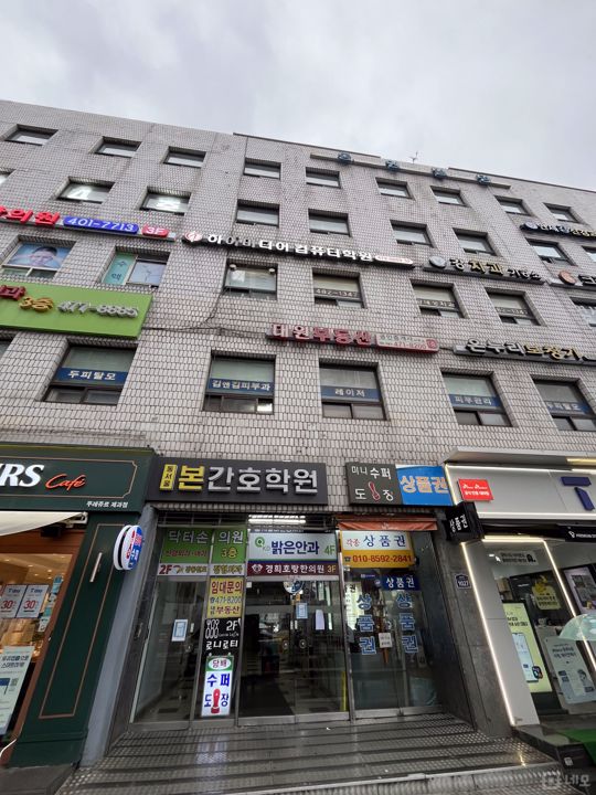 접근성 좋은 대로변, 천호동 5층 댄스학원 매물의 7번째 사진