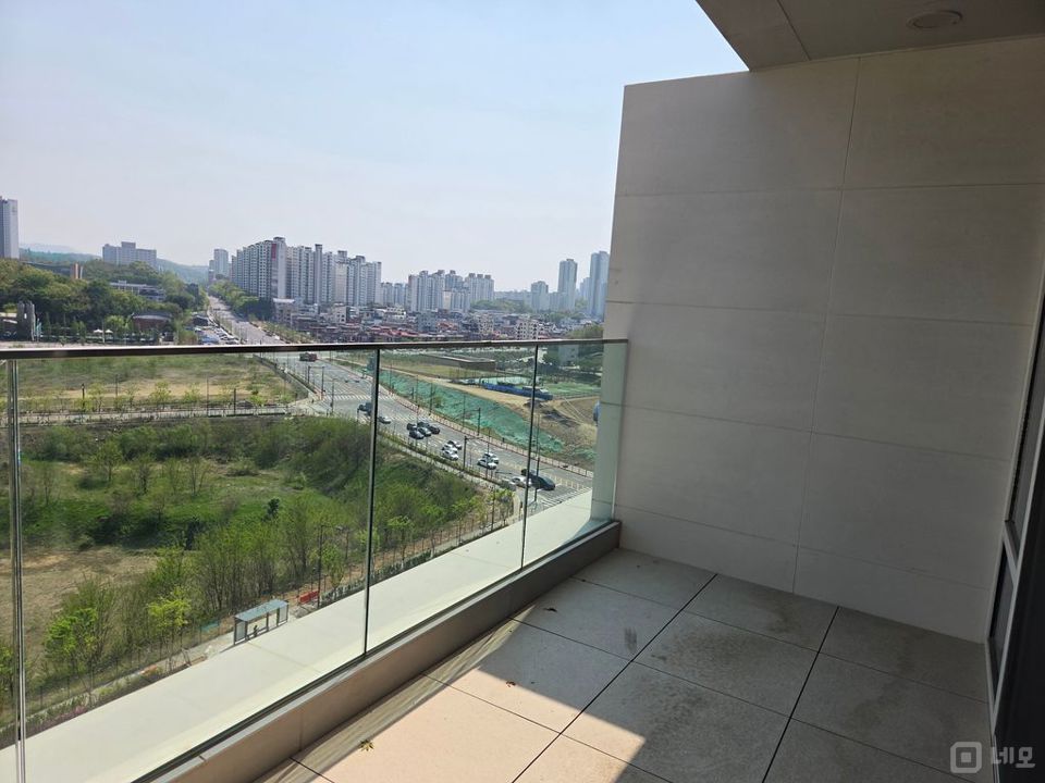 한강뷰 인피니티 풀 강동구 하이엔드 오피스 매물의 4번째 사진