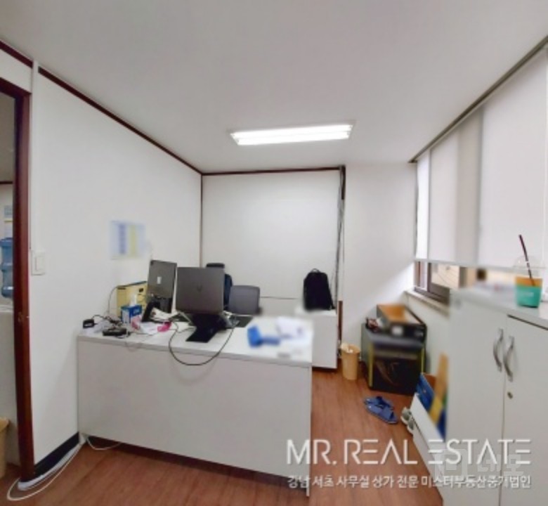 역삼동,가성비 우수,실속형 중소형 사무실 매물의 10번째 사진