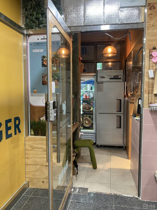 신대방동 신대방삼거리역 역세권, 주방 시설 완비, 매출 좋은 닭갈비집 매물의 4번째 사진