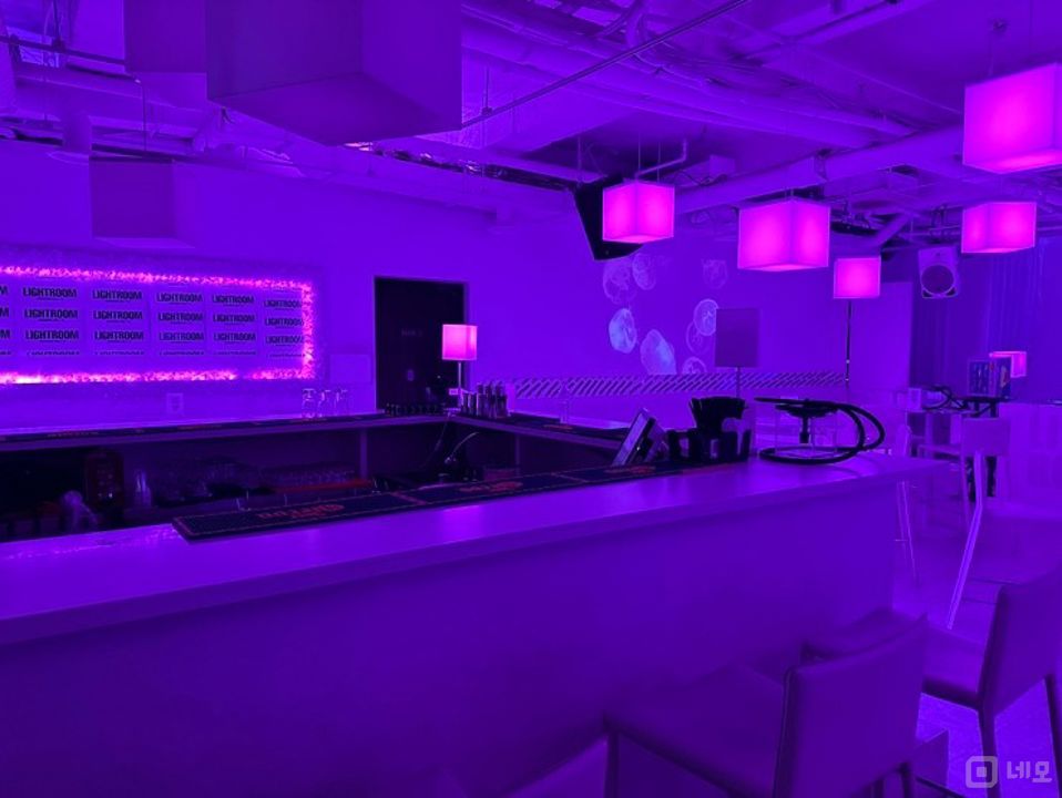 신사동 유동인구 최상, 시설 최상 라운지바 매물의 4번째 사진