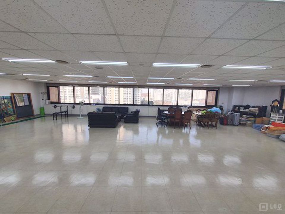 ★명일역 인근 깔끔한 대로변 사무실 용도 공실 안내★ 매물의 3번째 사진