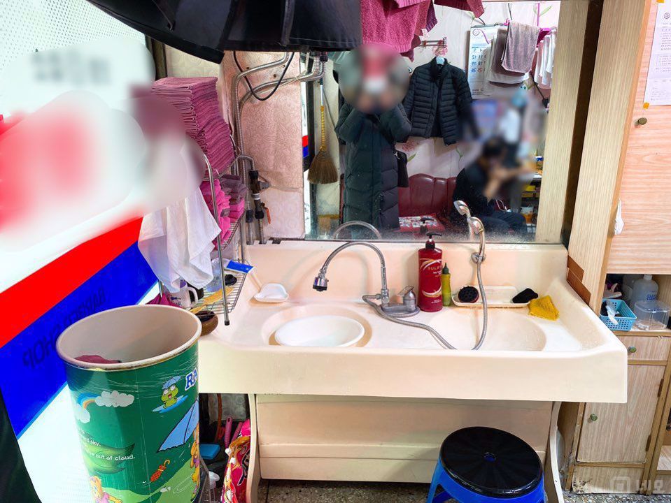 30년을 운영해온 중화동 전통의 이발관 매물의 2번째 사진