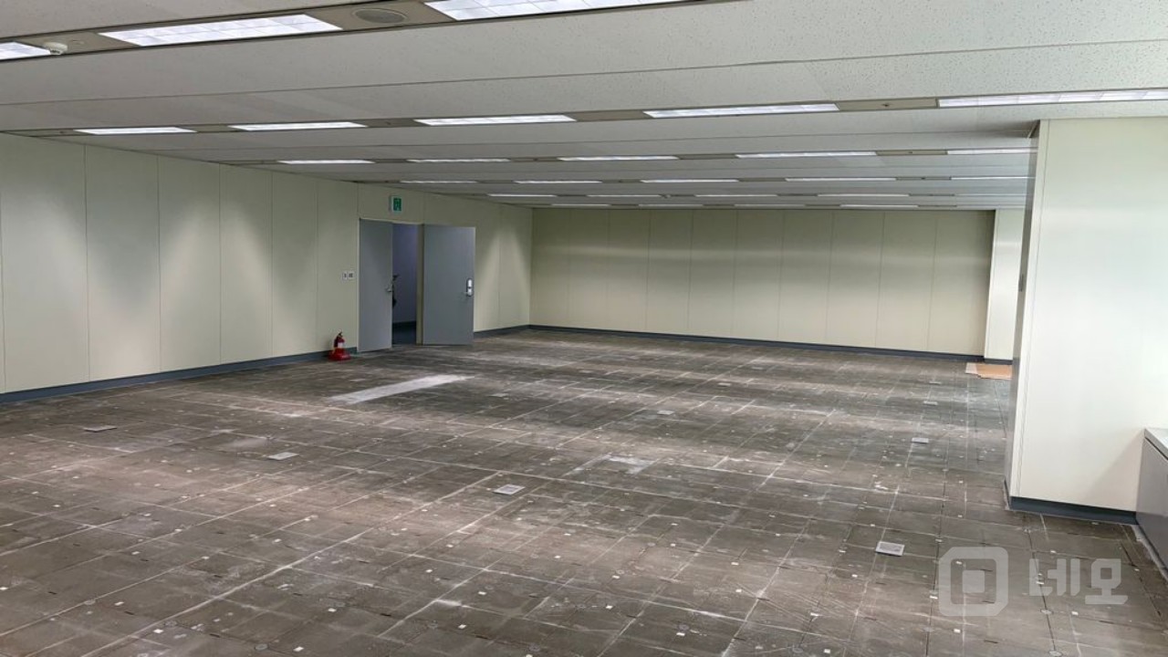 DMC산학협력연구센터 1402호 (DMC지원시설) 매물의 2번째 사진