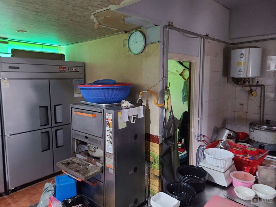 독상동 대로변 코너자리에 위치한 음식점 매물의 5번째 사진