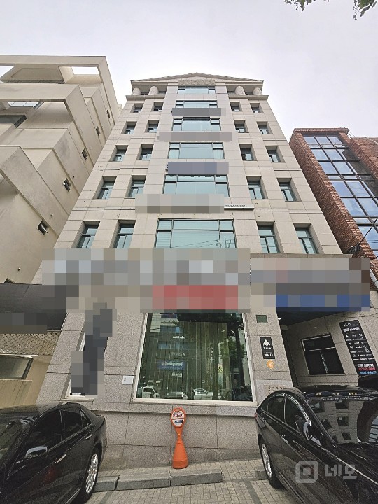 대로변ACE.언주역3분.룸5.병원추천.가성비甲 매물의 1번째 사진