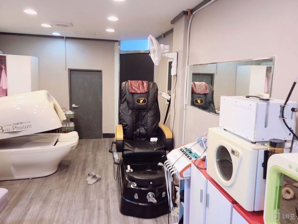 시흥동 위치조건 뛰어난 뷰티샵 매물의 3번째 사진