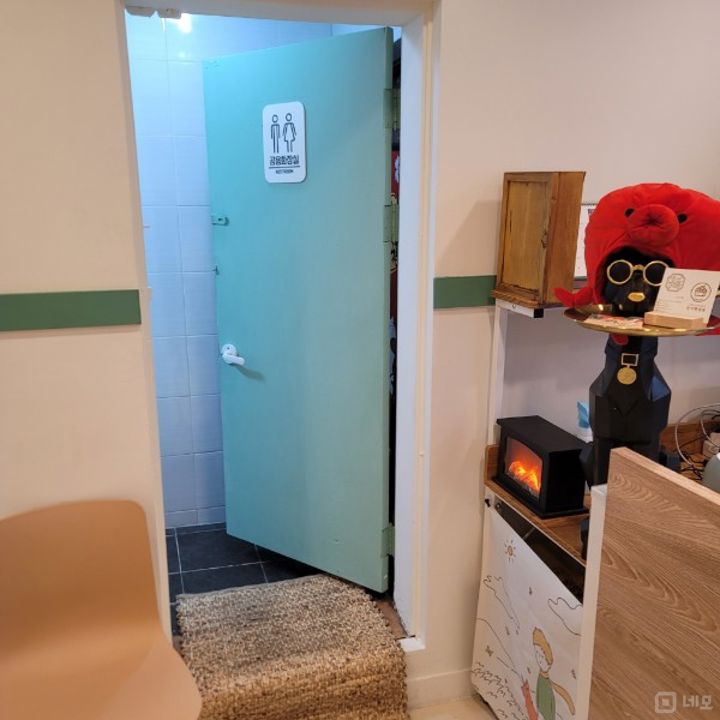 시설 집기 포함, 인테리어 완비된 보광동 타코야끼 매물의 4번째 사진