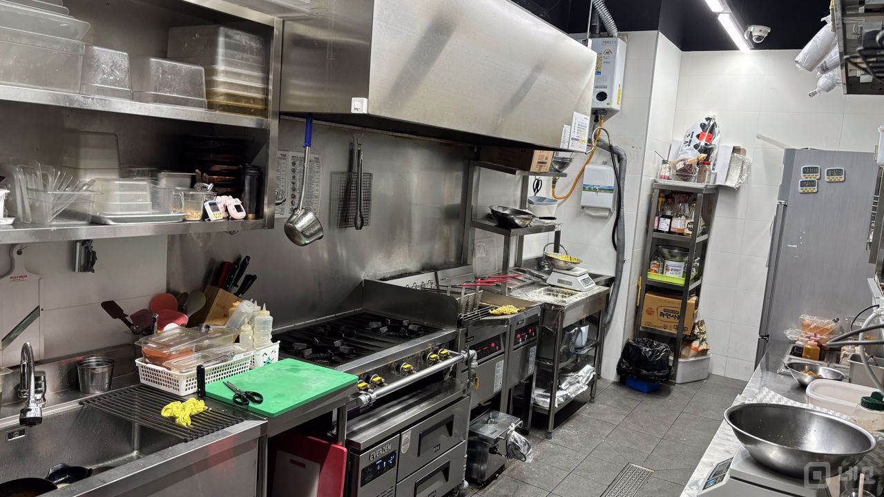 발산 역세권, 마곡동 메인상권에 위치한 1층 맥주호프점 매물의 6번째 사진