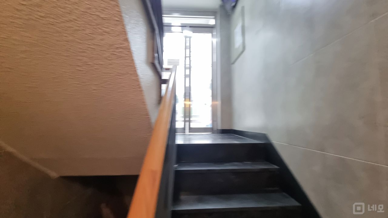 매장앞 테라스가 있어 공간활용이 좋은 상가 매물의 11번째 사진