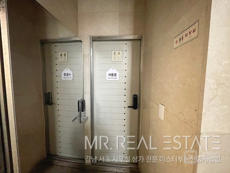 주차2대무료.S급가성비사무실.인테리어완비.채광ACE 매물의 14번째 사진