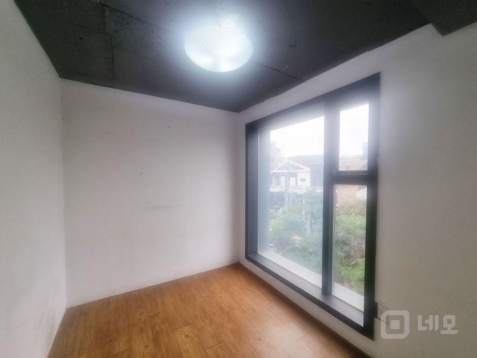 홍대 합정역 메타폴리스 뒤 가성비 아주좋은 상가사무실!! 매물의 6번째 사진