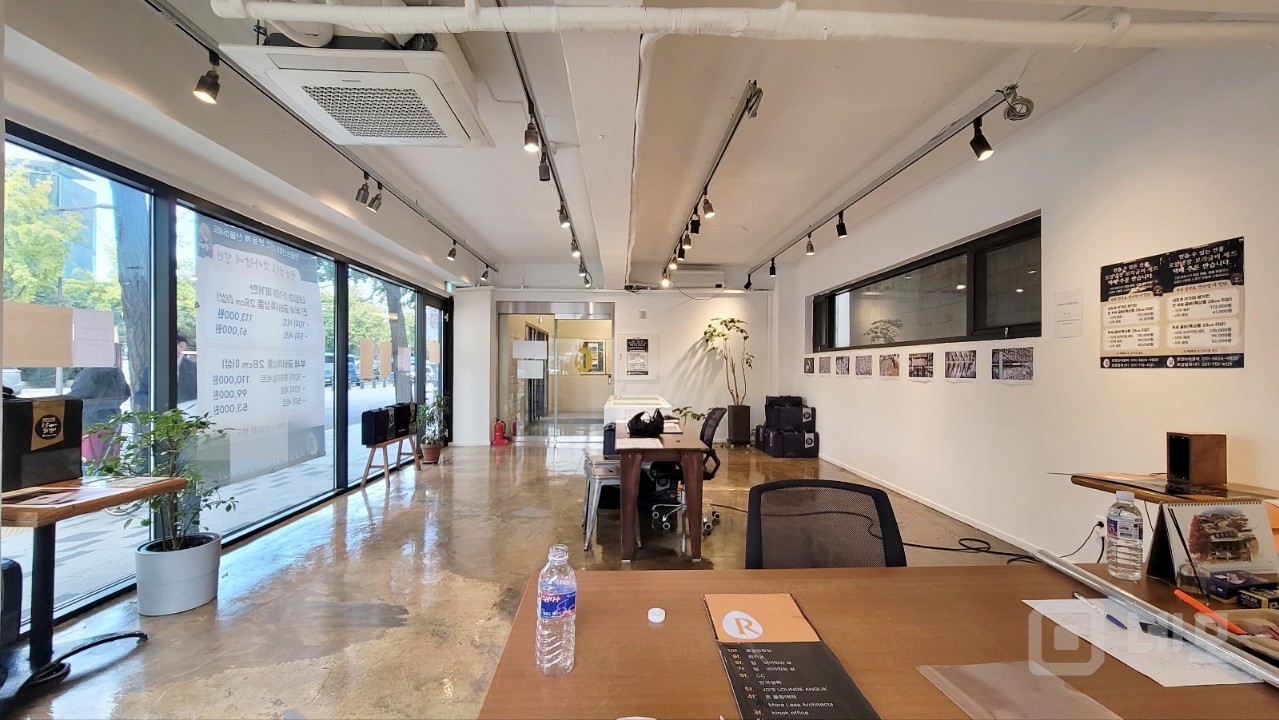 안국역 인근 대로변 가시성 좋은 1층 상가 , 무권리 매물의 2번째 사진