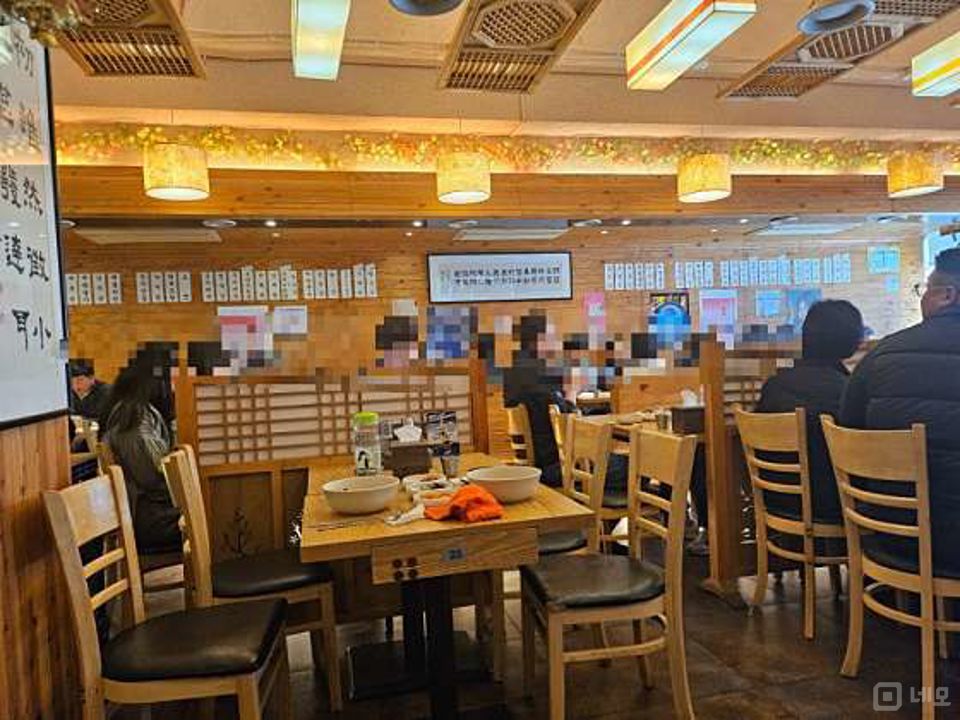 신사동 시설양도 가능한 음식점 매물의 1번째 사진