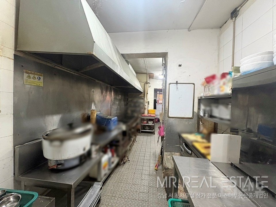 삼성중앙역 먹자골목 메인상권 단독사옥 매물의 13번째 사진